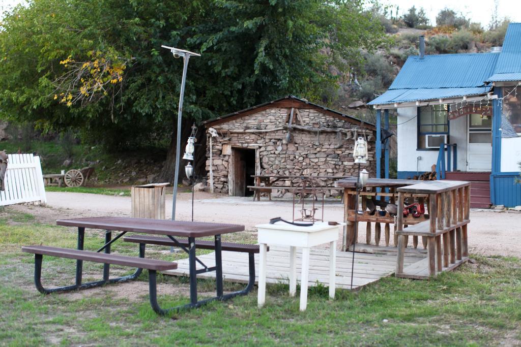 Grand Canyon Western Ranch Meadview Екстериор снимка