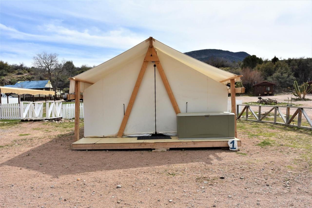 Grand Canyon Western Ranch Meadview Екстериор снимка